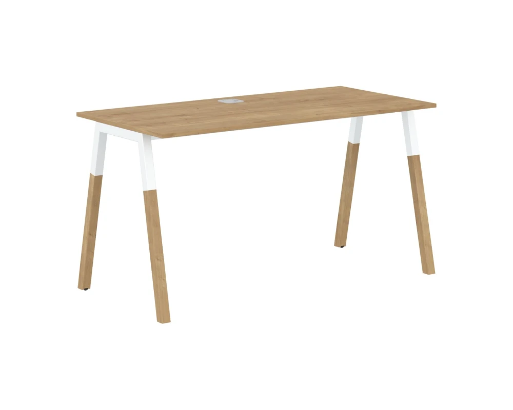 Стол письменный 1380х670х733 Форта / Forta